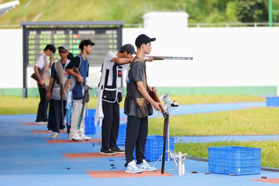 凝神屏息, HS, om